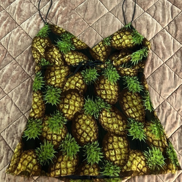 J.CREW pineapple silk tank top - Picture 2 of 7